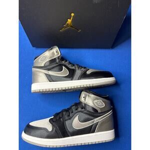 Nike Air Jordan retro 1 high OG PS size 3y new with box